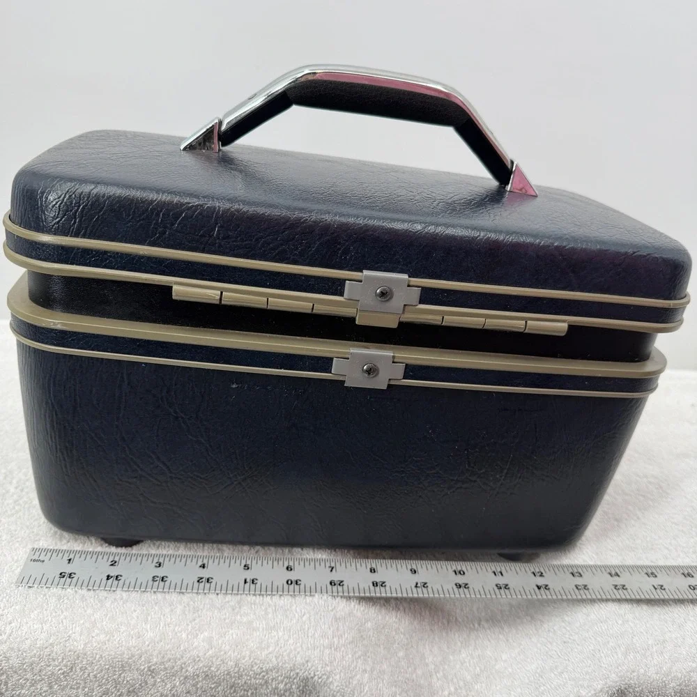 Vtg Samsonite Train Case Makeup Box Black Hard Shell Travel Luggage w/ Keys